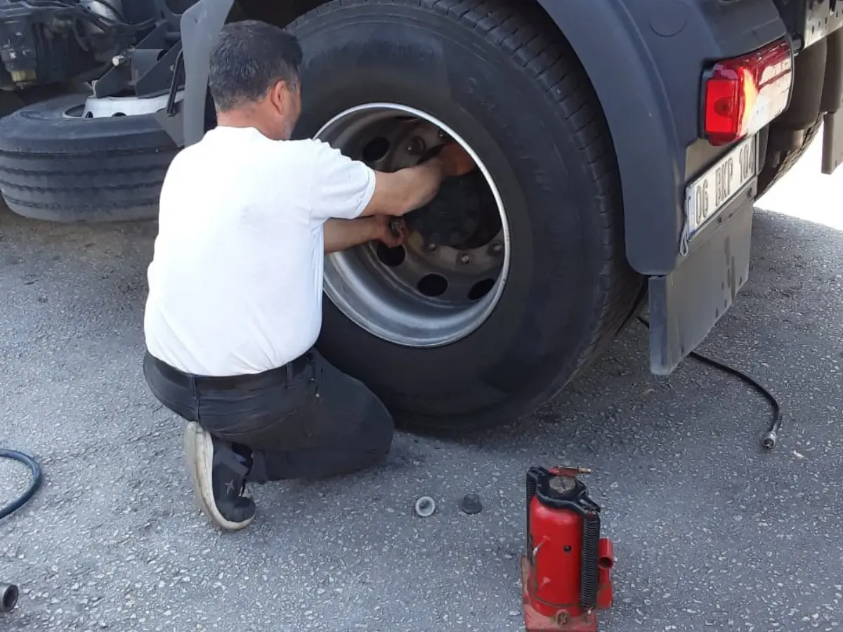 Küçükçekmece Oto Lastikçi