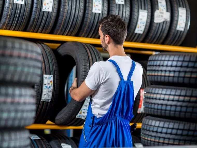 Küçükçekmece Oto Lastikçi